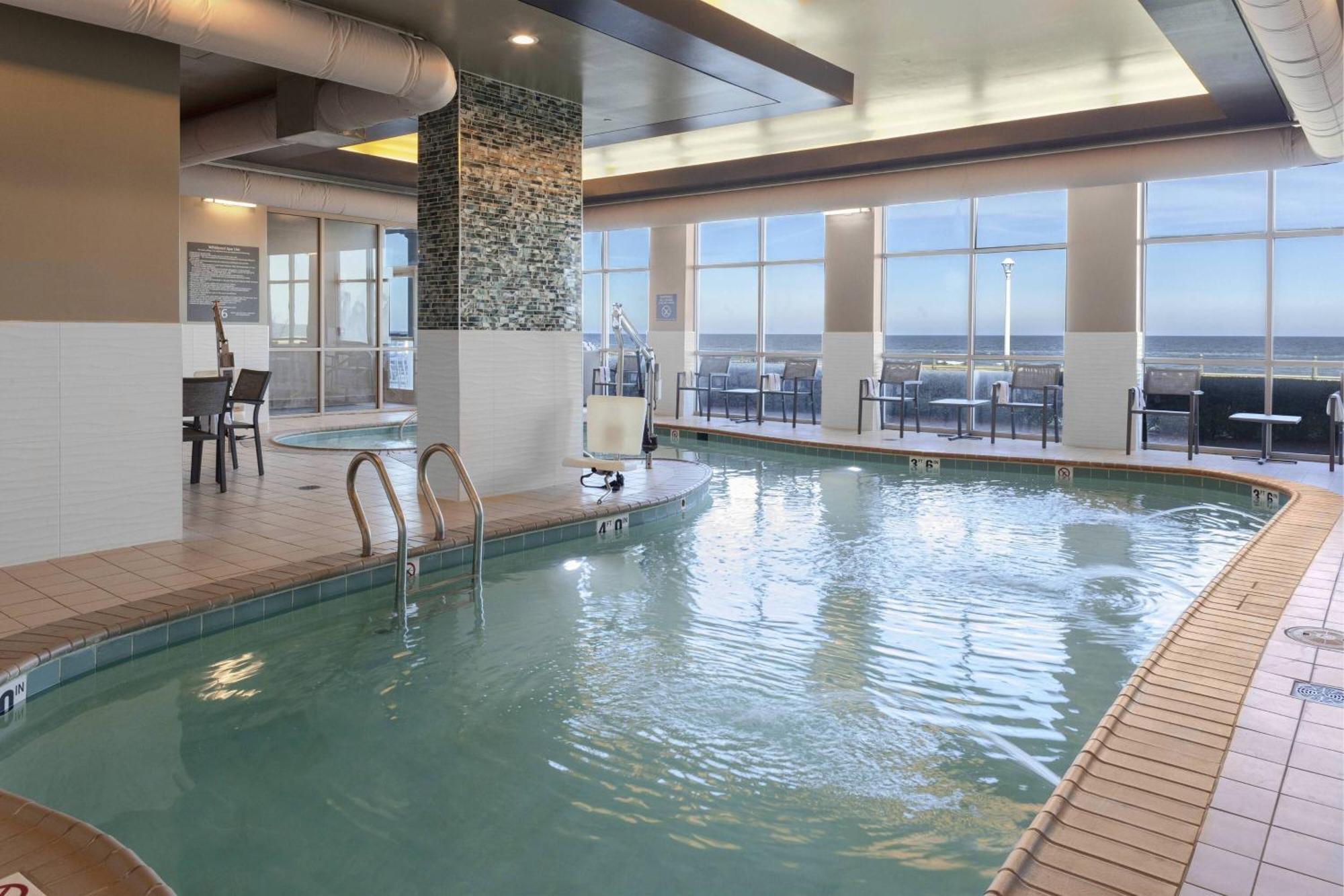 Residence Inn By Marriott Virginia Beach Oceanfront Bagian luar foto