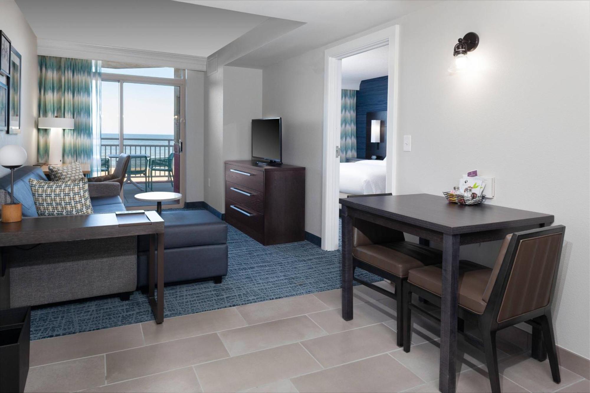 Residence Inn By Marriott Virginia Beach Oceanfront Bagian luar foto
