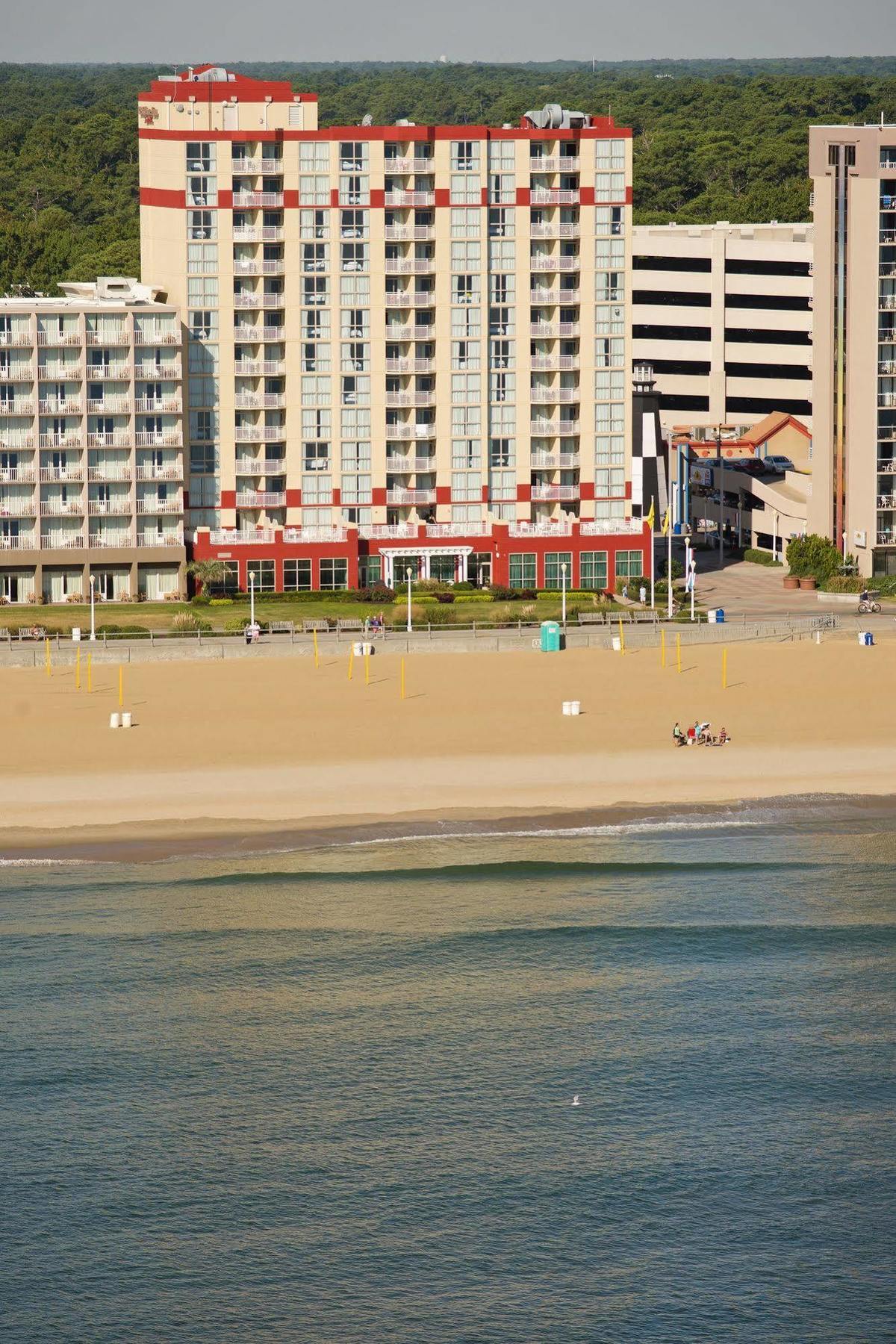 Residence Inn By Marriott Virginia Beach Oceanfront Bagian luar foto